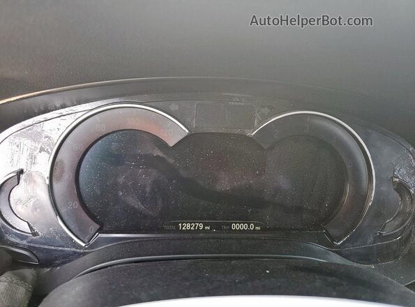 WBAJB9C54JB034746 2018 BMW M5 Белый Вид щитка приборов