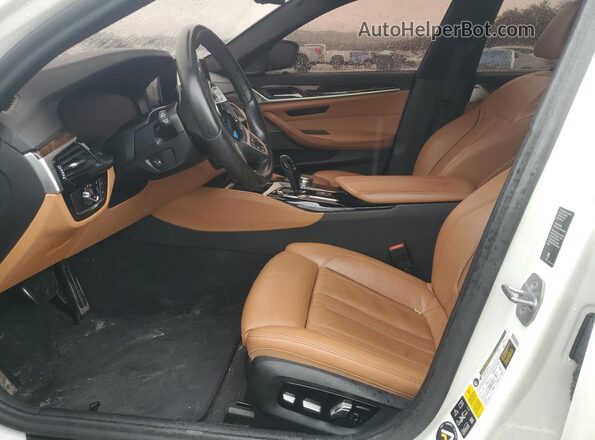 WBAJS7C03LBN96746 2020 BMW M5 White Vista interior delantera