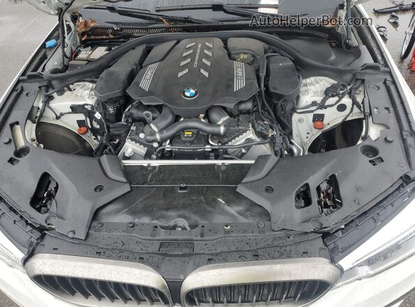 WBAJS7C03LBN96746 2020 BMW M5 White Vista interior trasera