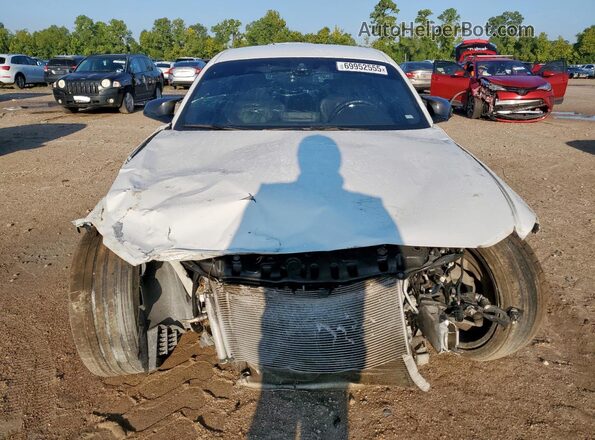 WBS2U7C05L7E57041 2020 BMW M2 White Widok z przodu