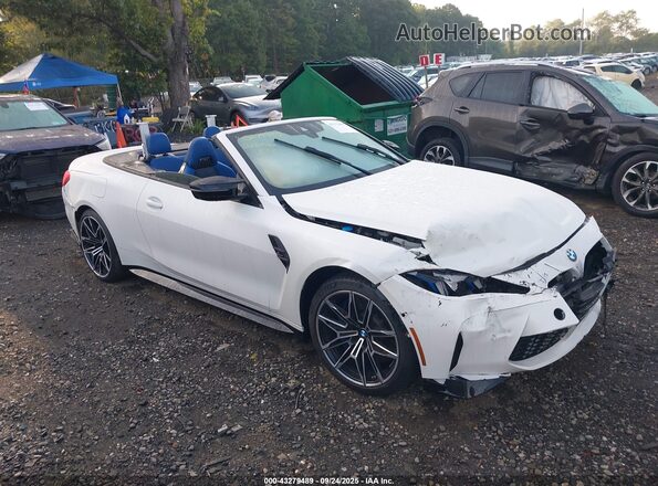WBS43BA02TCV16536 2026 BMW M4 Белый Вид щитка приборов