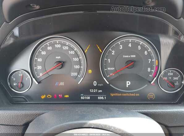 WBS4Y9C55JAC86280 2018 BMW M4 Gray Widok tylnych siedzeń