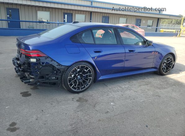 WBS83FK02SCU89103 2025 BMW M5 Blue Trasero derecho