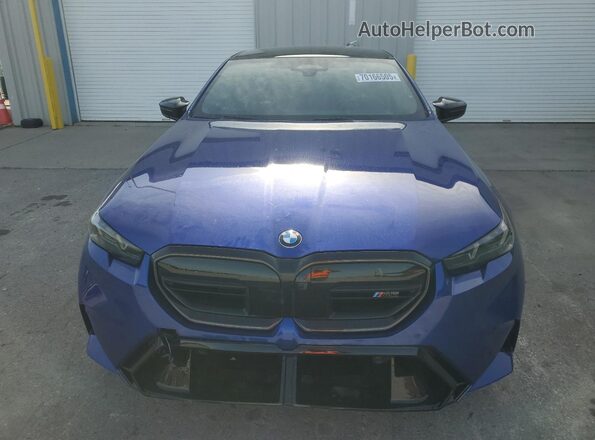 WBS83FK02SCU89103 2025 BMW M5 Blue Vista frontal