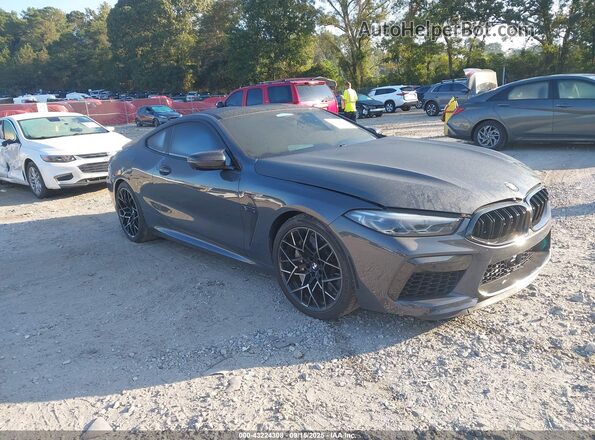 WBSAE0C08LCD92712 2020 BMW M8 Серый Передняя правая четверть