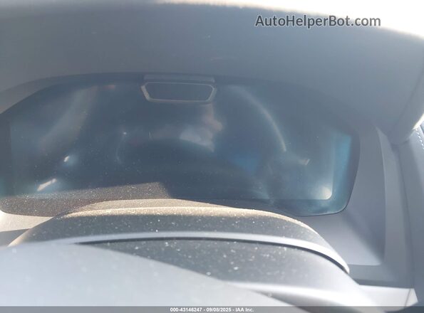 WBSGV0C08PCK98424 2023 BMW M8 Blue Widok tylnych siedzeń