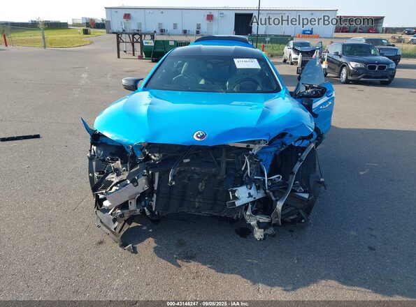 WBSGV0C08PCK98424 2023 BMW M8 Blue Widok z przodu