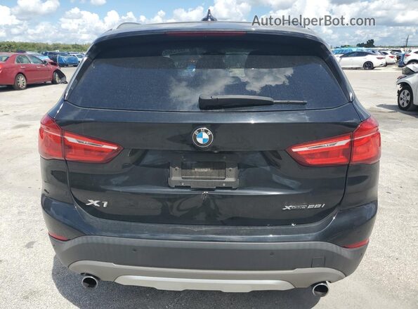 WBXHT3C39J5L29403 2018 BMW X1 Black უკანა ხედი