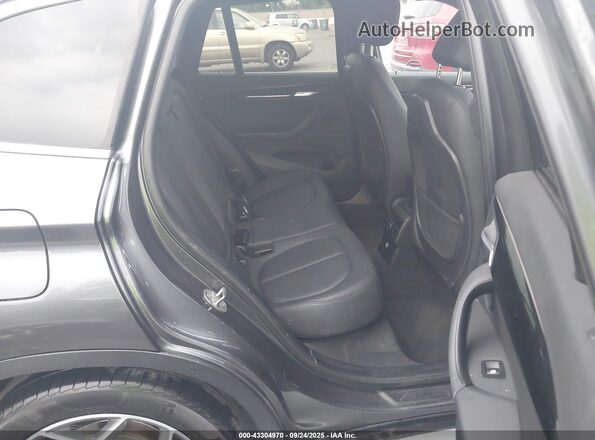 WBXHT3Z32H4A54029 2017 BMW X1 Серый Вид наклейки с VIN-кодом