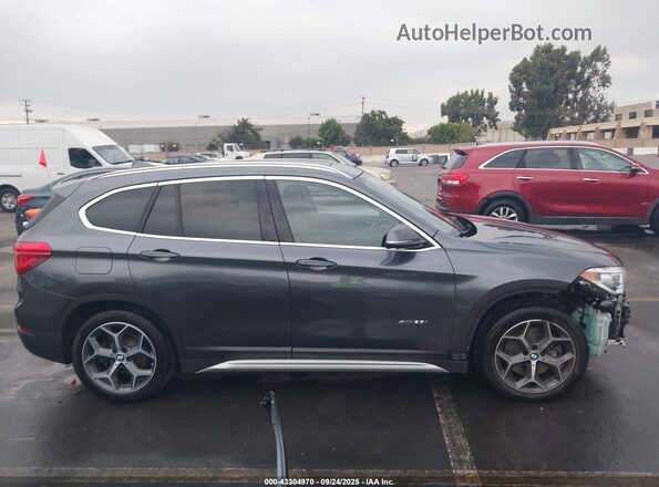 WBXHT3Z32H4A54029 2017 BMW X1 Серый Панорамный вид салона 360°