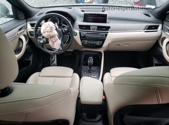 WBXYJ1C04M5S37703 2021 BMW X2 Black Widok deski rozdzielczej