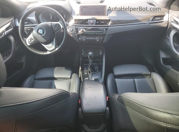 WBXYJ5C35JEF77085 2018 BMW X2 White Dashboard view