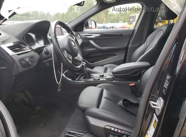 WBXYJ5C37JEF74155 2018 BMW X2 Черный Вид салона спереди