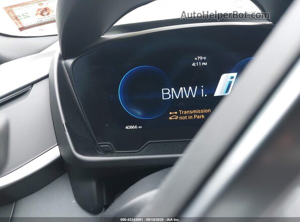 WBY2Z2C58GV675088 2016 BMW I8 Purple Widok tylnych siedzeń