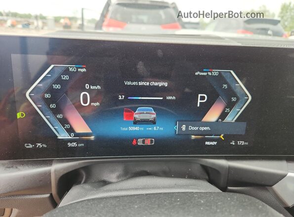WBY33AW04PFP30405 2023 BMW I4 Серый Вид щитка приборов