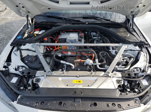 WBY33HD04SFU09209 2025 BMW I4 White Вид задньої частини салону