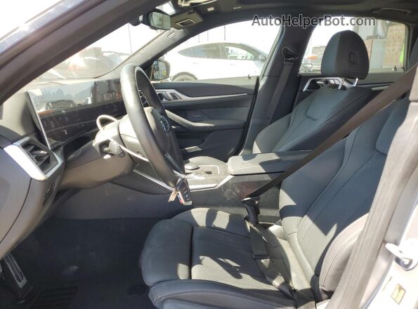 WBY43AW05RFT55891 2024 BMW I4 Silver Widok wnętrza z przodu