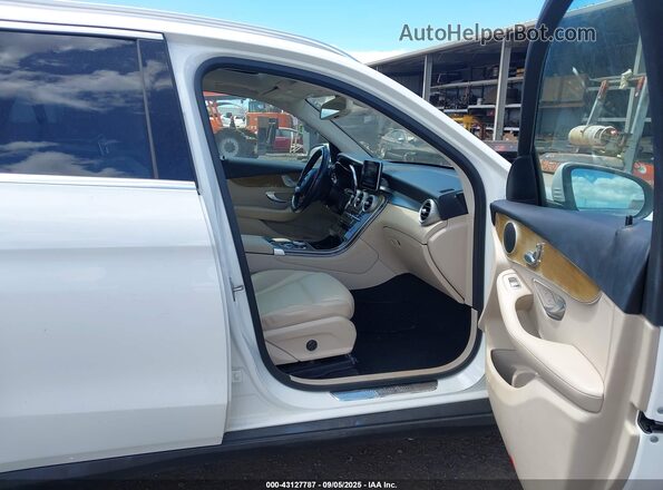 WDC0G4JB2JV024429 2018 MERCEDES-BENZ GLC 300 Белый Вид салона спереди