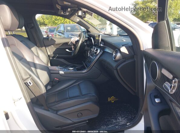 WDC0G4KB2JV068932 2018 MERCEDES-BENZ GLC-CLASS White Вид салону спереду