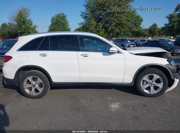 WDC0G4KB2JV068932 2018 MERCEDES-BENZ GLC-CLASS White Вид задньої частини салону