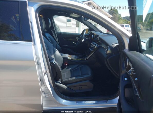 WDC0G8EB2LF721064 2020 MERCEDES-BENZ GLC 300 Silver Widok wnętrza z przodu