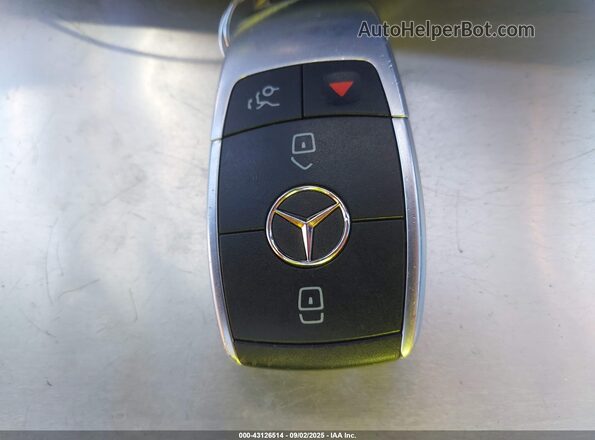 WDC0G8EB2LF721064 2020 MERCEDES-BENZ GLC 300 Silver Widok deski rozdzielczej