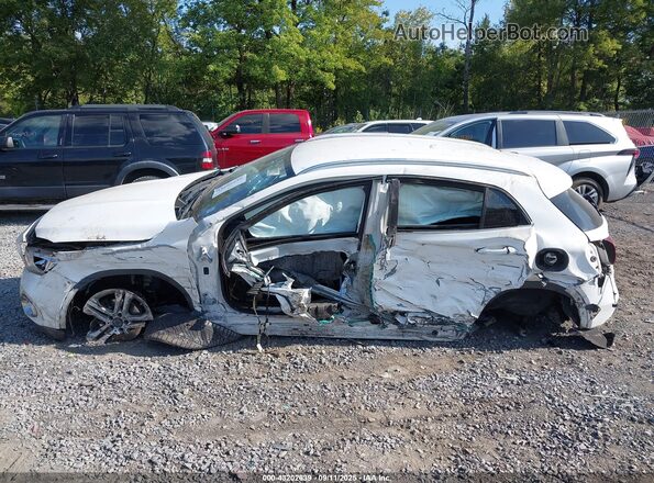 WDCTG4EB2KU001666 2019 MERCEDES-BENZ GLA Белый Вид задней части салона