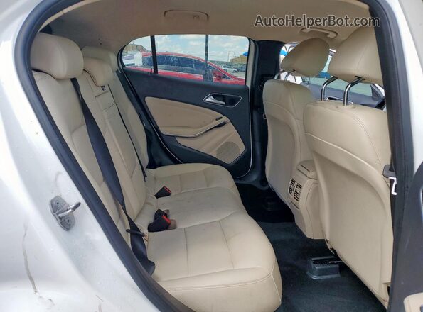 WDCTG4EB4LU026778 2020 MERCEDES-BENZ GLA Белый Вид задней части салона