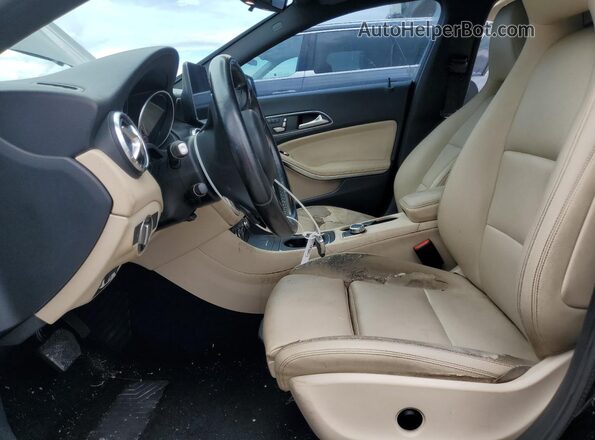 WDDSJ4EB1HN423696 2017 MERCEDES-BENZ CLA-CLASS Black წინა სალონის ხედი