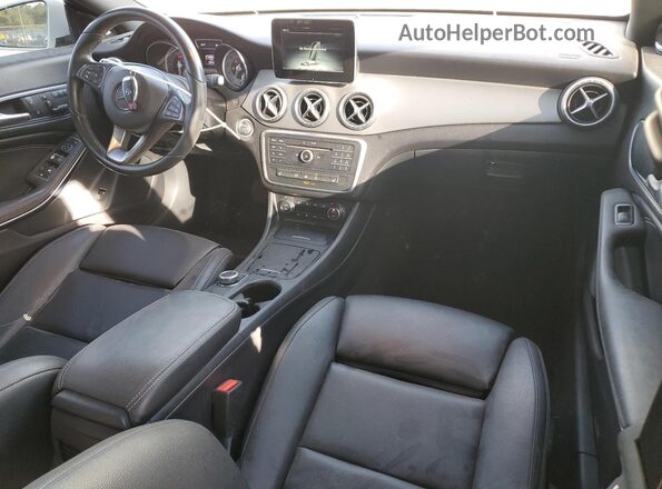 WDDSJ4EB3GN292138 2016 MERCEDES-BENZ CLA-CLASS White Вид панелі приладів
