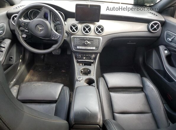 WDDSJ4EB8HN447705 2017 MERCEDES-BENZ CLA-CLASS Black Widok deski rozdzielczej
