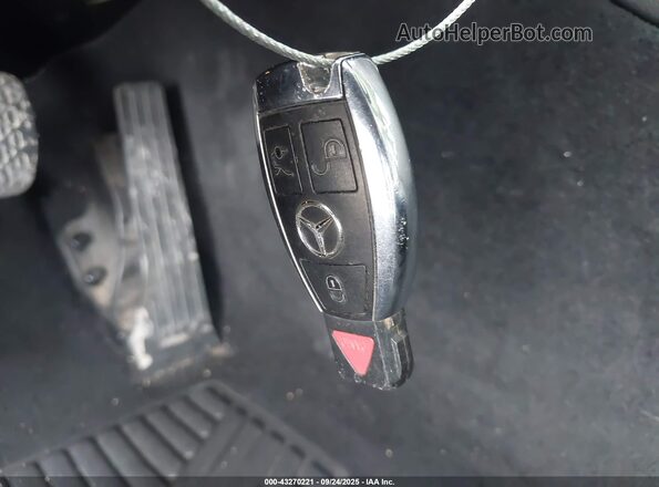 WDDWF4JB0GR143896 2016 MERCEDES-BENZ C-CLASS Черный Вид панели приборов