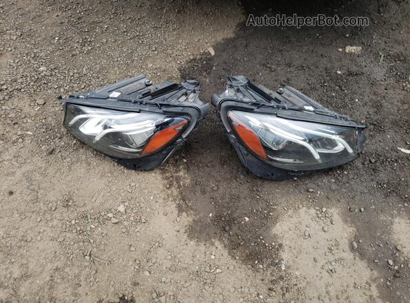 WDDZF4KB5JA441572 2018 MERCEDES-BENZ E Black Widok komory silnika