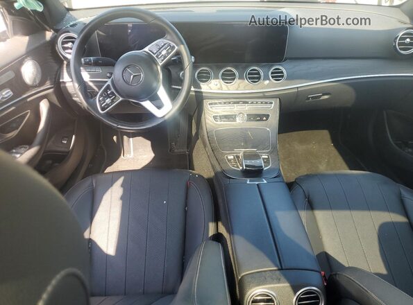 WDDZF8EB5LA732546 2020 MERCEDES-BENZ E Черный Вид панели приборов