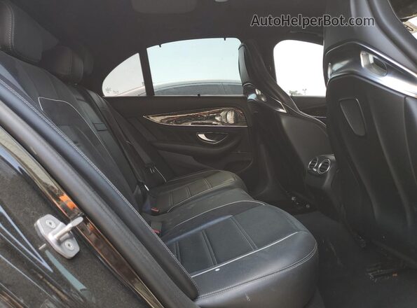 WDDZF8KB2JA291962 2018 MERCEDES-BENZ E Black Widok tylnych siedzeń