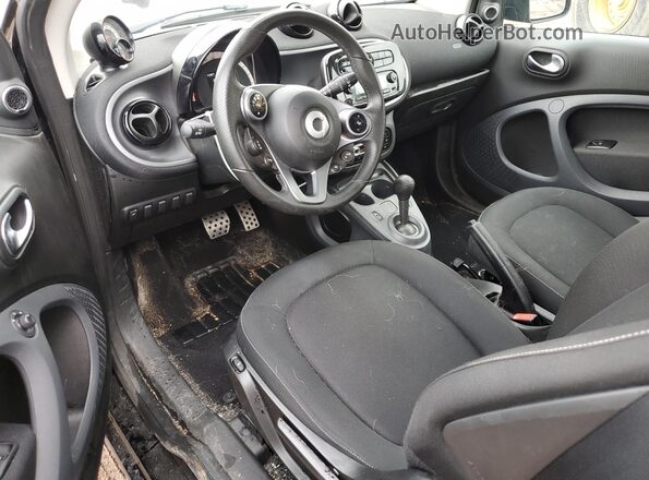 WMEFJ5DA0HK172585 2017 SMART FORTWO Gray Առջևի վահանակի տեսք