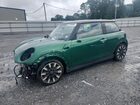 2022 Mini Cooper Green vin: WMW33DH0XN2R18475