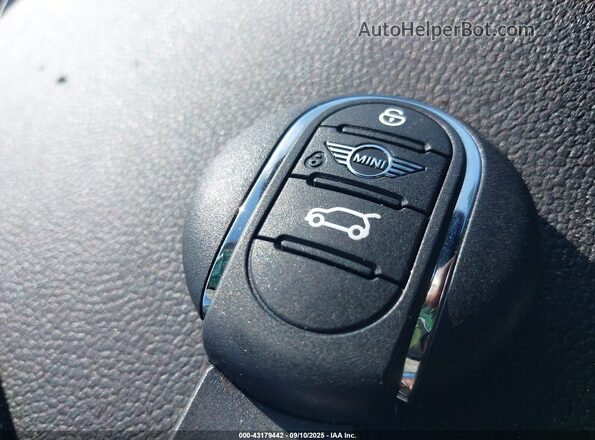 WMW53DK07N2P55172 2022 MINI COOPER Green Dashboard view