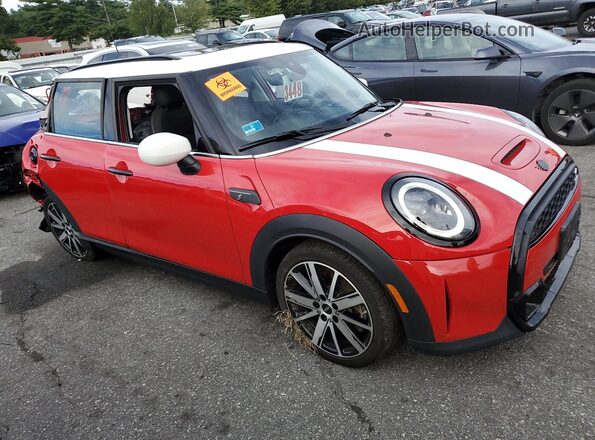 WMW53DK07P2S66810 2023 MINI COOPER Красный Передняя правая четверть