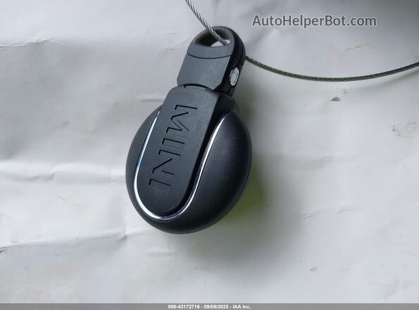 WMW73DH05R2U66121 2024 MINI HARDTOP Зеленый Вид панели приборов