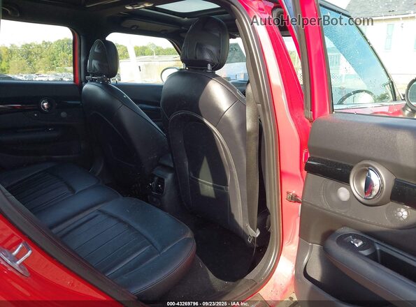 WMWLU5C58H2E81671 2017 MINI CLUBMAN Red Widok naklejki z numerem VIN