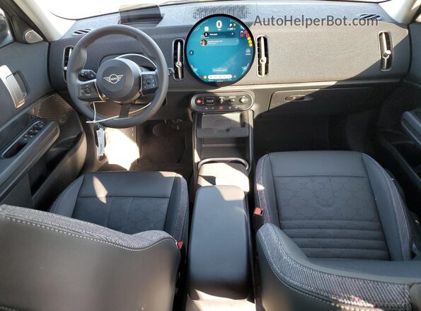 WMZ23GA07S7P55423 2025 MINI COUNTRYMAN Gray Widok deski rozdzielczej