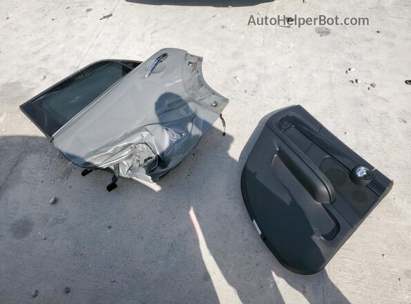 WMZYS7C30J3E07315 2018 MINI COOPER Silver ძრავის განყოფილების ხედი