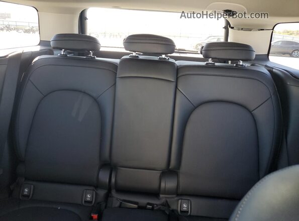 WMZYS7C30J3E09050 2018 MINI COOPER Gold Rear seats view