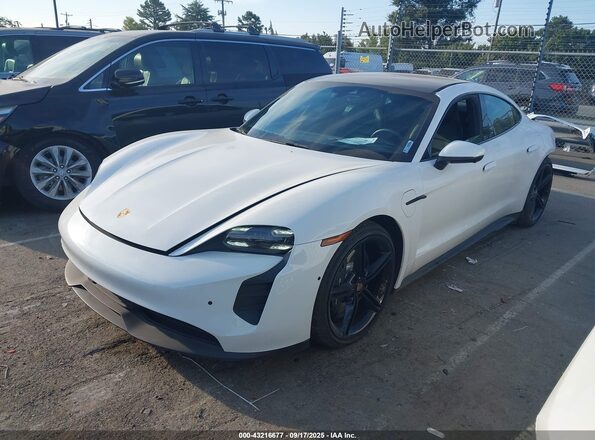 WP0AB2Y16LSA52431 2020 PORSCHE TAYCAN Белый Передняя левая четверть