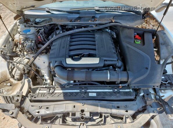 WP1AA2A23JKA04545 2018 PORSCHE CAYENNE White Vista del compartimento del motor