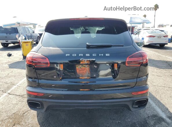 WP1AA2A26HKA90699 2017 PORSCHE CAYENNE Black Вид ззаду