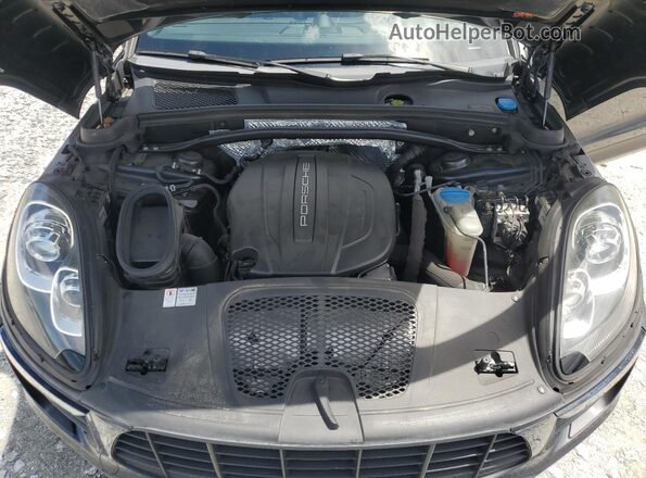 WP1AA2A52JLB06018 2018 PORSCHE MACAN Gray Engine compartment view