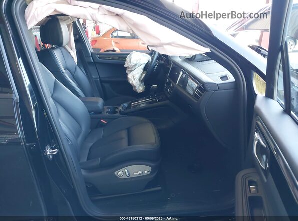 WP1AA2A57RLB20587 2024 PORSCHE MACAN Черный Вид салона спереди