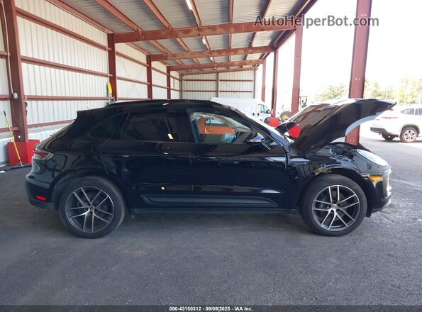 WP1AA2A57RLB20587 2024 PORSCHE MACAN Черный Вид задней части салона